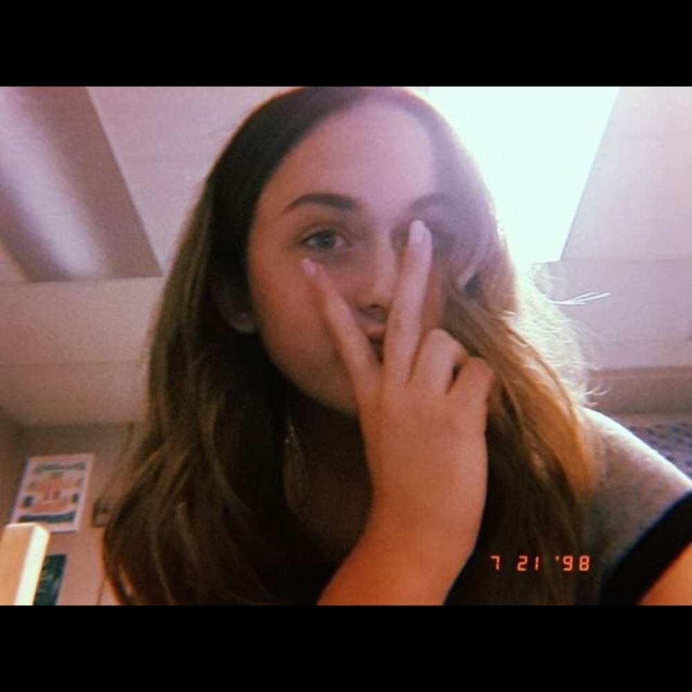 Meet your Posher, Madi